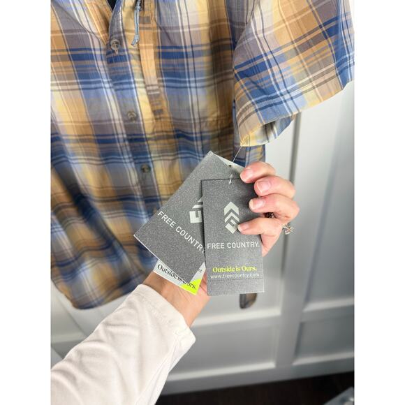 Men’s NWTs Free Country Top Size S MRSP $75 - Picture 4 of 5